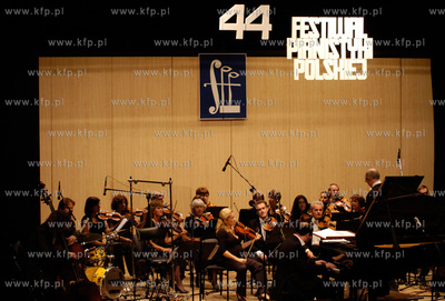 Slupsk

W Slupsku trwa 44 Festiwal Pianistyki Polskiej....