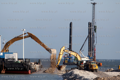 Budowa gazoportu w Swinoujsciu. 
02.10.2010
Fot....
