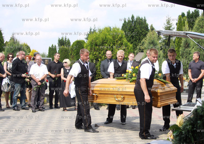 Na cmentarzu w Chojnicach pochowano straznika ze Schroniska...