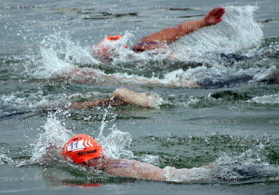 Hel. Start plywackiego BCT Gdynia Marathon 2012. 25.08.2012...