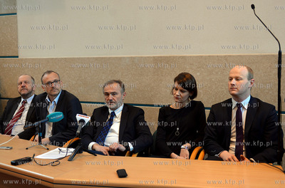 Konferncja prezydenta Wojciecha Szczurka w sprawie...