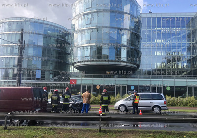 Gdynia. Wypadek na al. Zwycięstwa na wysokości Pomorskiego...