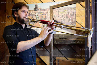 Koncert carillonu i trąbek w Złotej Bramie 26.07.2024...
