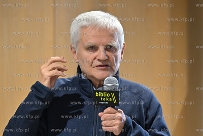 Miejska Biblioteka Publiczna w Sopocie. Sopoteka. Projekt...