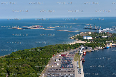 Port Gdańsk z lotu ptaka. 25.05.2009 fot. Kacper Kowalski...