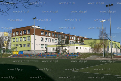 Boisko szkolne przy szkole podstawowej nr 2 przy ulicy...