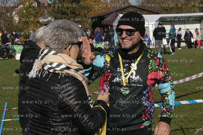 Pierwszy w Polsce bieg przez dmuchane mega przeszkody...