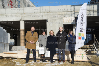 XVII LO w Gdyni pierwszą flagową szkołą Microsoft...