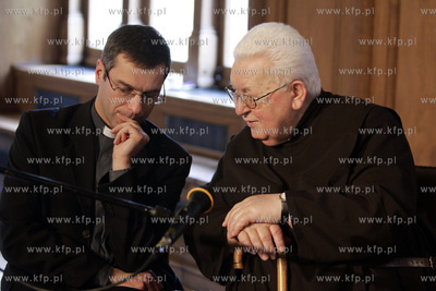 Konferencja prasowa  po pozarze w kosciele sw. Katarzyny...