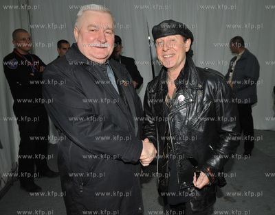 Gdansk. Stocznia. Koncert Zaczelo Sie W Polsce bedacy...