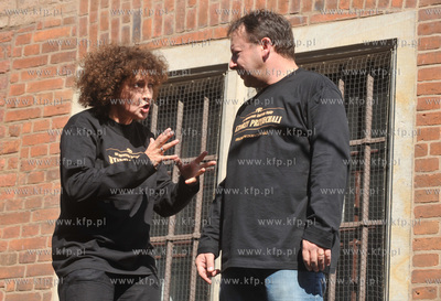 Gdansk. Dlugi Targ. Happening pt Aktorzy Przyjechali...