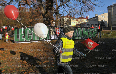 Dzielnicowe obchody Dnia Niepodleglosci w Gdansku Siedlcach...