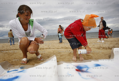 Gdansk Jelitkowo. Krasnoludki Na Plazy - happening...
