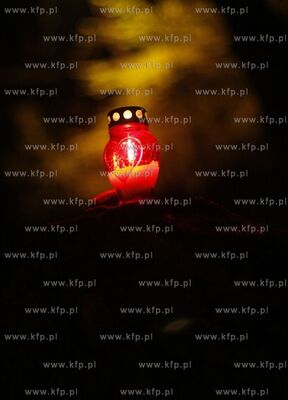 Sopot. Dzien Wszystich Swietych. Cmentarz Zydowski.
01.11.2009
fot....