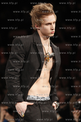 Gdansk. Gala Bursztynu i Mody Amberif 2011. Nz  pokaz...