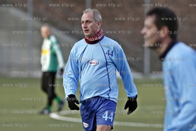 Gdansk. Boisko przy ul. Traugutta.  Noworoczny mecz...