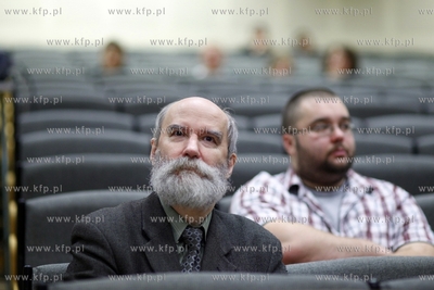 Uniwersytet Gdanski. W Kierunku Spoleczenstwa Alternatywnego...