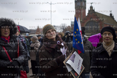 Gdańsk. Placu vis a vis Dworca Głównego. Międzynarodowy...