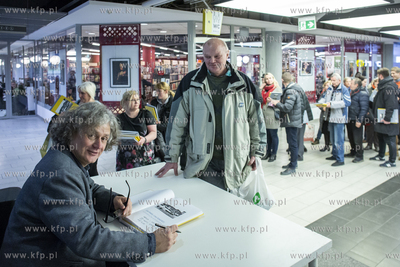 Centrum Handlowe Manhattan. Promocja albumu Fot. Kosycarz...