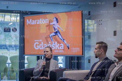 Konferencja prasowa, na której poinformowano dziennikarzy...