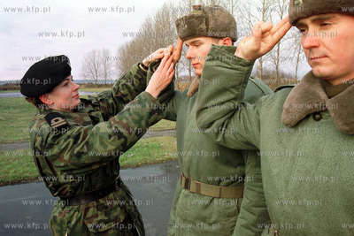 Izabela Pereda-Lubanska - porucznik Strazy Granicznej,...