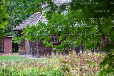 Białowieski Park Narodowy. Leśniczówka "Dziedzinka"...