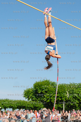 Sopot. 36. Tyczka na molo. Skoki pań. 24.06.2023 fot....