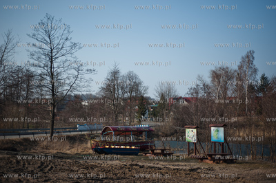Kaszuby. Jezioro Przywidzkie.
17.03.2012
fot. Mateusz...