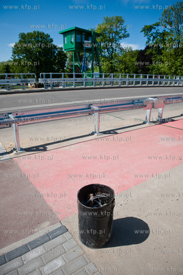 Oddany do uzytku most zwodzony nad Sluza Poludniowa...