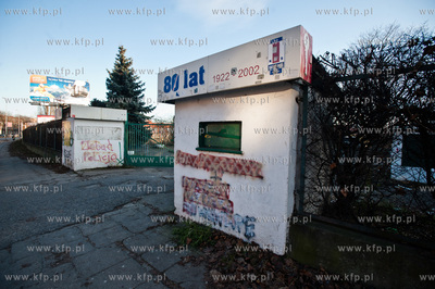 Gdansk. Rozbiorka hali sportowej nalzacej do klubu...