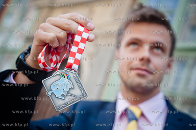 Gdansk. Florecista Pawel Kawiecki, zdobywca srebrnego...