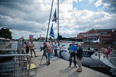 Gdansk. Pobrzeze Rybackie. Konferencja prasowa poprzedzająca...