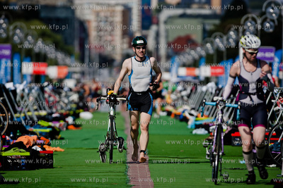 Zawody Herbalife Triathlon Gdynia 2013.
Nz zawodnicy...