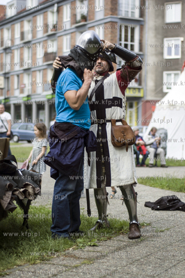 Gdansk. Swieto Miasta. Obozowisko rycerskie na Pl....