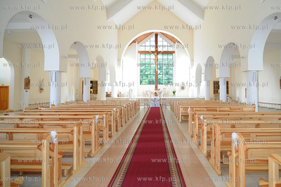 Kosciol pod wezwaniem Sw. Trojcy na gdynskiej Dabrowie
21.06.2008
Fot....