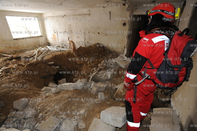 Nadole nad Jeziorem Zarnowieckim. Cwiczenia ratownikow...