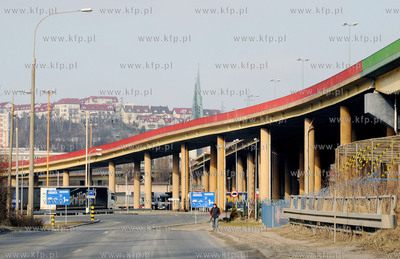 Gdynia - Estakada Kwiatkowskiego
20.03.2011
Fot....