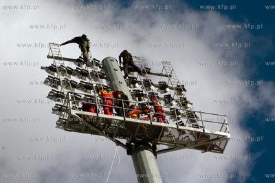 Warsztaty ratownictwa wysokosciowego w Gdyni. Uczestnikami...