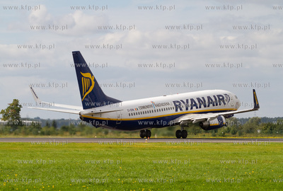 Gdansk,Rebiechowo. Nz. Boeing 737-800 linii Ryanair....