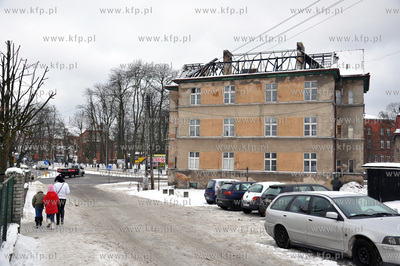 Spalona kamienica  przy ulicy Kartuskiej w Koscierzynie.17.01.2013Fot....