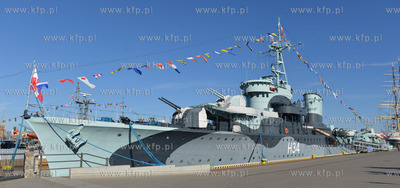 Gdynia. Gala banderowa na ORP Blyskawica z okazji 15...