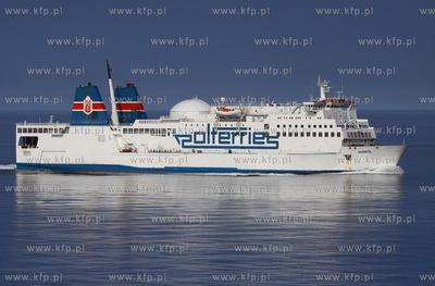 Polferries. Prom Wawel. 10.04.2015 fot. Piotr. B. Starenczak...