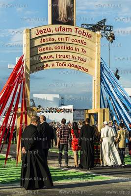 Młodzi z całego świata w sobotę, w przedostatni...