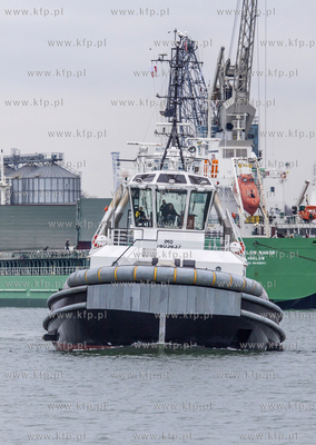 SD Tempest, holownik typu RotorTug z trzema pędnikami...