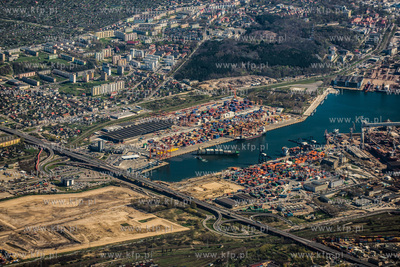 Gdynia, terminal kontenerowy BCT Baltycki Terminal...