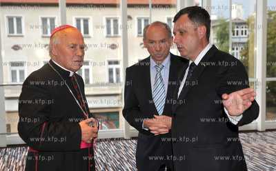 Nadanie honorowego obywatelstwa Sopotu arcybiskupowi...