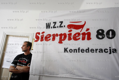 Gdansk. Grupa kilkuosobowa zwiazkowcow Sierpnia 80...