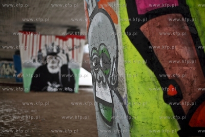 Nowe murale na wiadukcie przy ul. Kliniczna w Gdansku....
