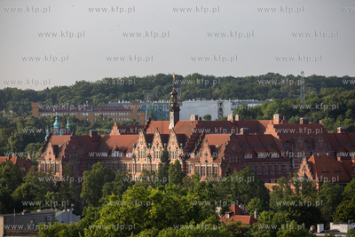 Gdańsk Wrzeszcz. Budynek Politechniki Gdańskiej.
20.07.2018
fot....