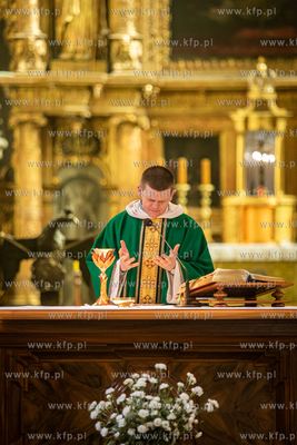 Ojciec Michał Osek przez kolejne trzy lata będzie...